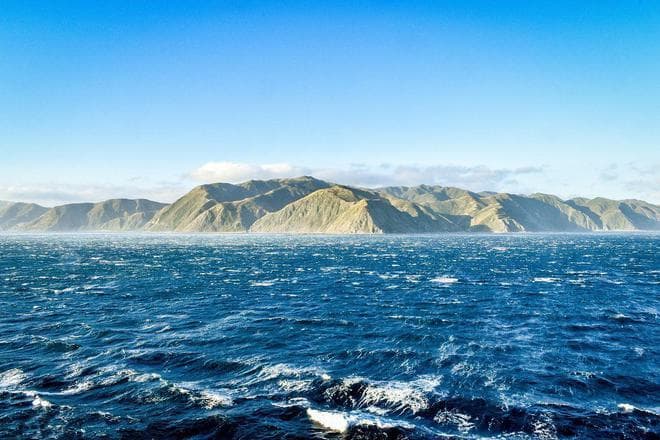 23公里宽的库克海峡，新西兰为何不建跨海大桥
