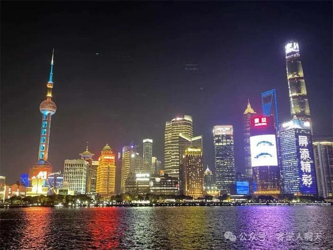 品味上海：探索魅力都市背后的特色美食小吃之旅！