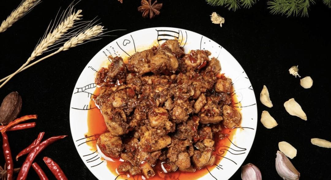 曲靖八种特色美食：从辣子鸡到砂锅羊肉，每一道都是滇东味道