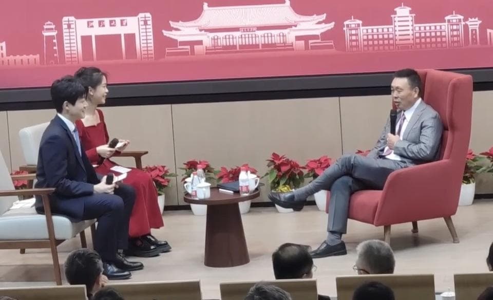 段永平谈投资：像巴菲特一样思考，关注企业长期价值