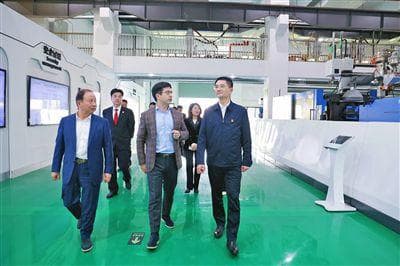 以劳动之名，在“小案大事”中感受时代脉动