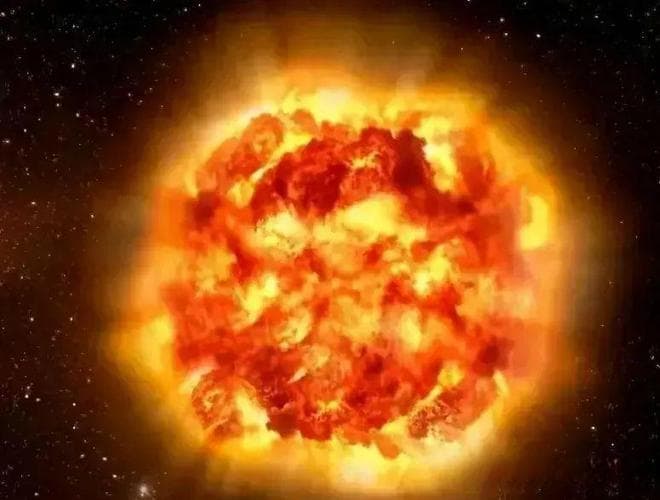 太阳的奥秘：《燃烧、寿命与宇宙的奇迹》