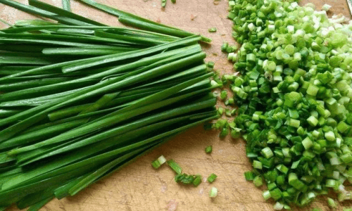 韭菜吃多了好不好？营养与风险全解析
