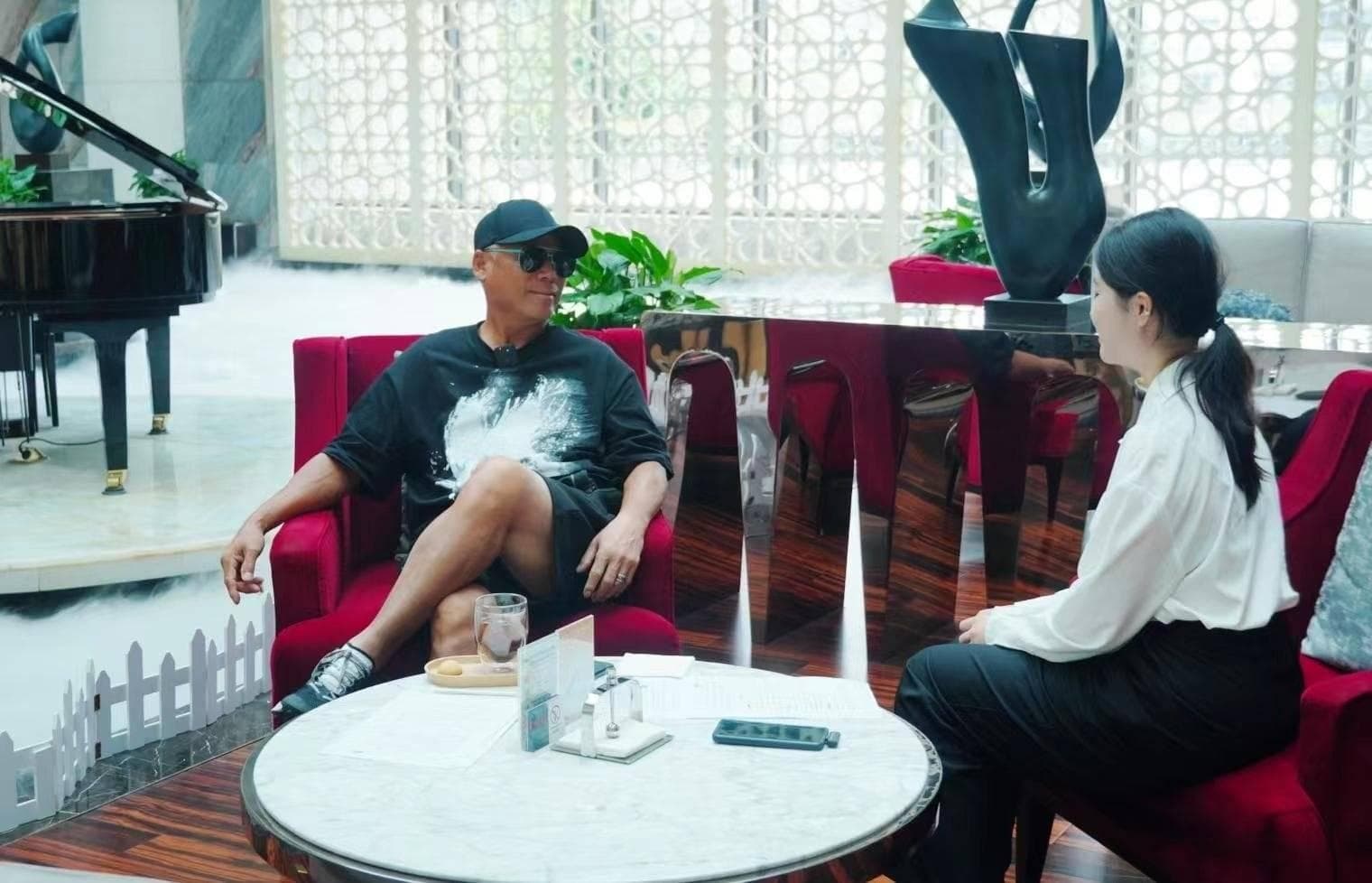 华语音乐唱将巫启贤：艺术不能飘，纯粹是音乐之本