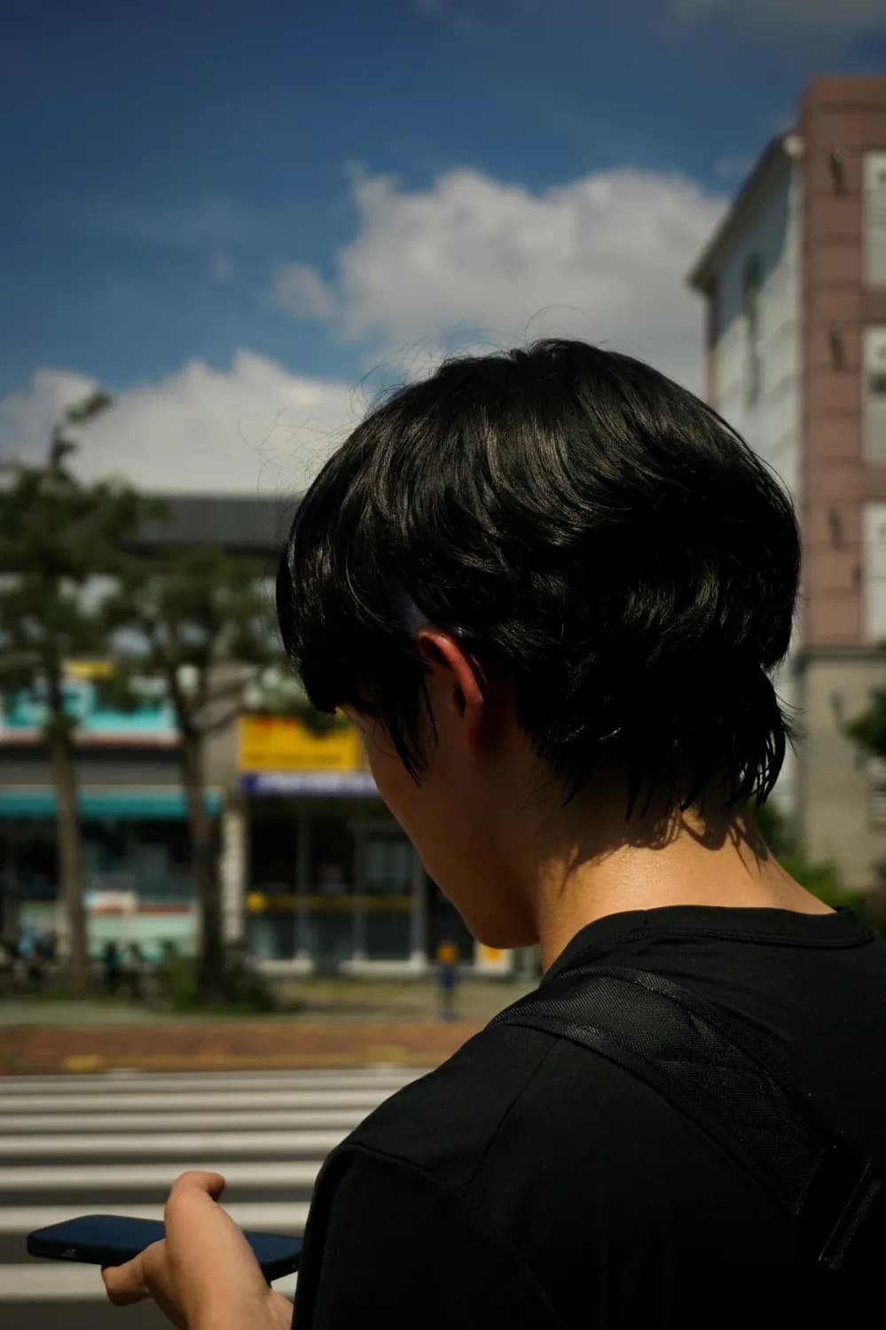 《戴假发的人》：黄晓明的突破之作，一部关于人性救赎的悬疑佳作