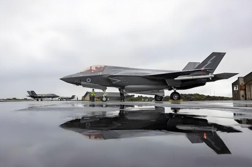 歼-35性能全面超越F-35，但是出口却急不得，会遭遇哪些障碍？