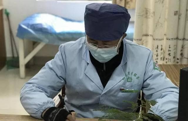 研究发现：每晚多泡十分钟脚，患血栓和关节病几率大增？还能泡吗