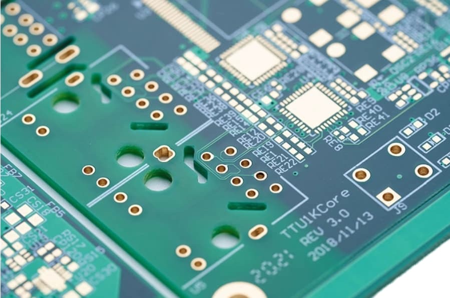 PCB设计中的阻抗不连续问题及解决方案