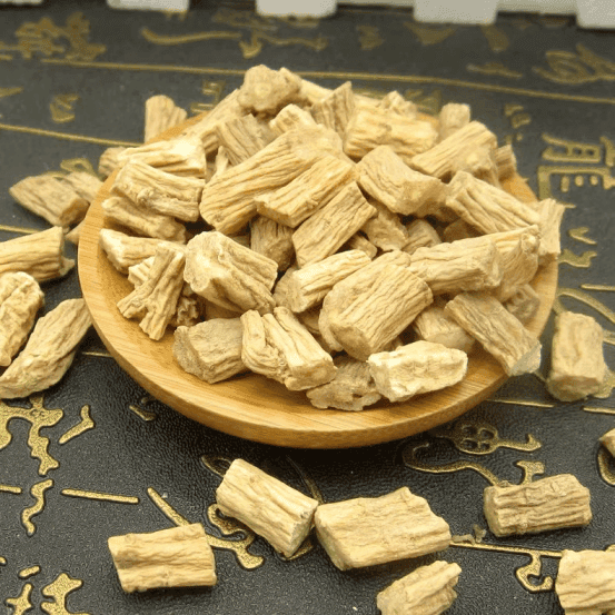 党参如何搭配白酒泡制药酒？正确的泡酒方法与比例，关键技巧