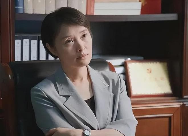 吴越：51岁未婚未育，用实力诠释"风韵犹存"