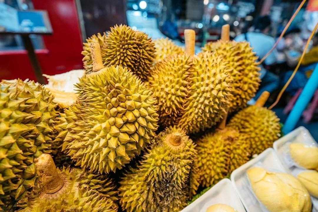 买榴莲买大还是买小？牢记“5句”顺口溜，让你轻松挑到好榴莲