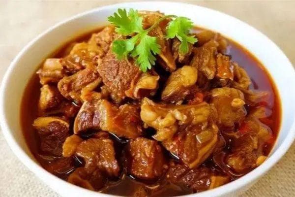 不会炖牛肉？高压锅这样炖，鲜嫩不柴，一口上瘾！