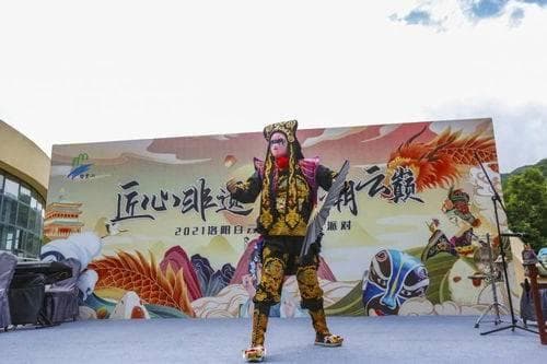 非遗在当代社会中的文化价值和社会功能是什么？