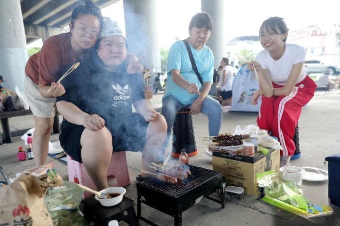 中秋烤肉，宝岛过节的仪式感