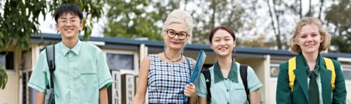 邮件开头只会写Dear？英文邮件还能这样写