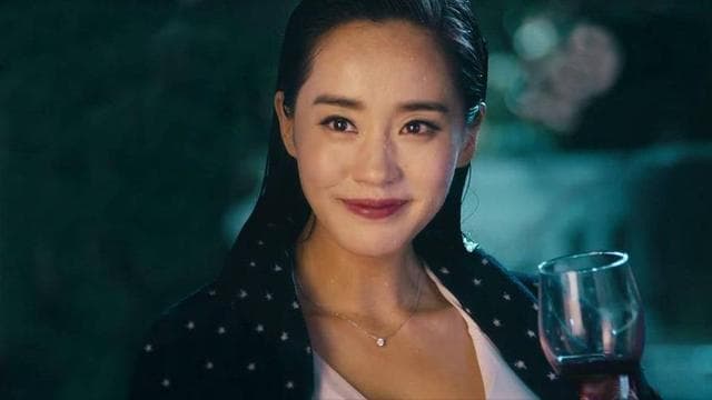 《流浪地球2》：王智的演艺生涯突破之作