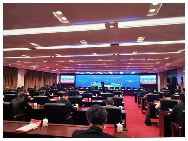 从“三个一批”看郑州发展