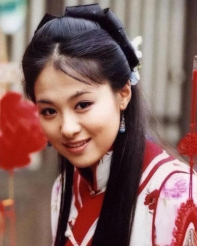 脸上这4个地方有“痣”，属于天生的气质美人！千万别轻易去点掉