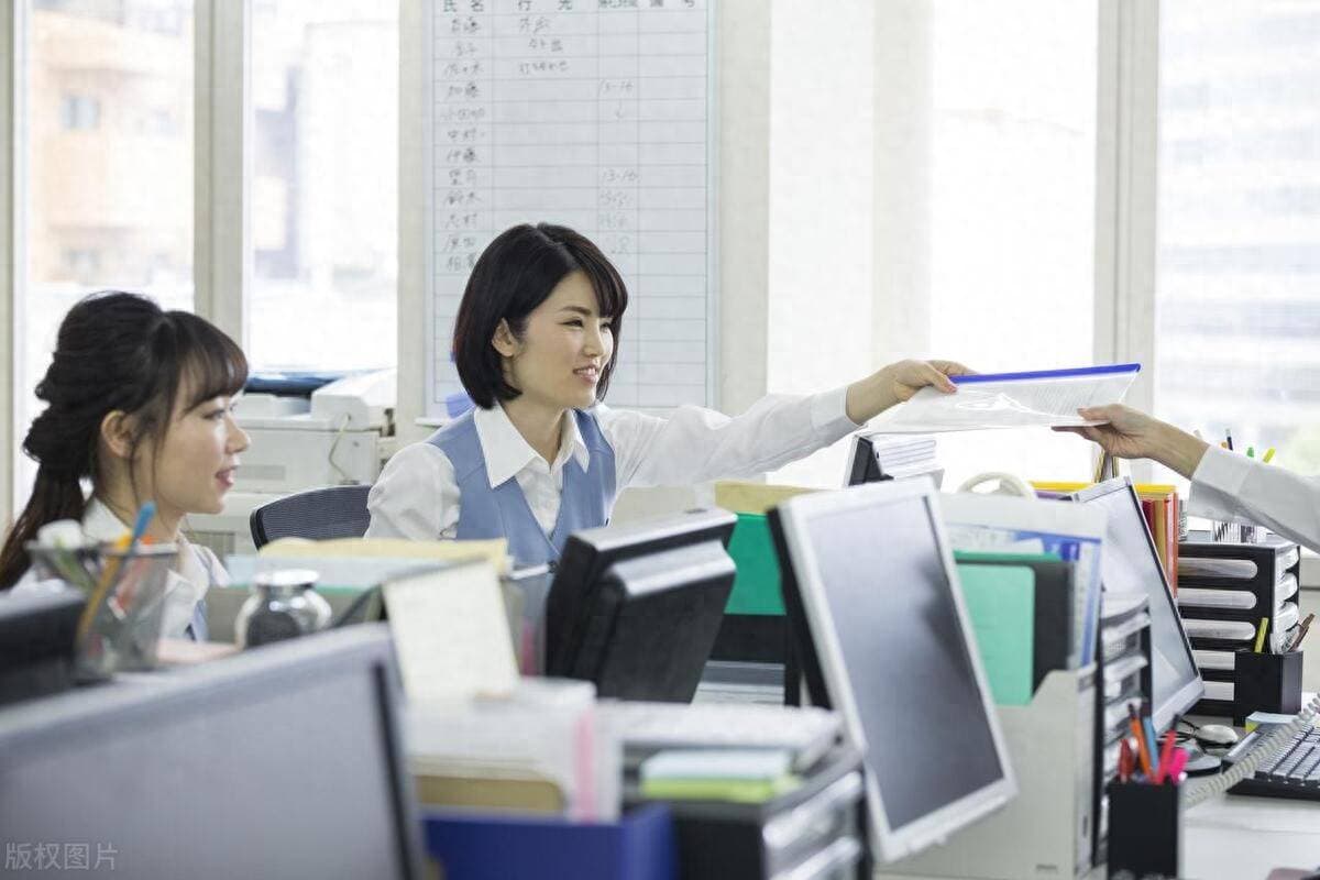 离职补偿怎么算？劳动法新规明确规定，这些情况老板必须支付
