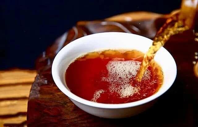 黄酒：老年人的保健养生酒