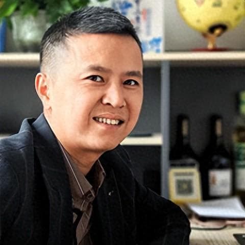 在装修时擅自拆除承重墙要负什么法律责任？