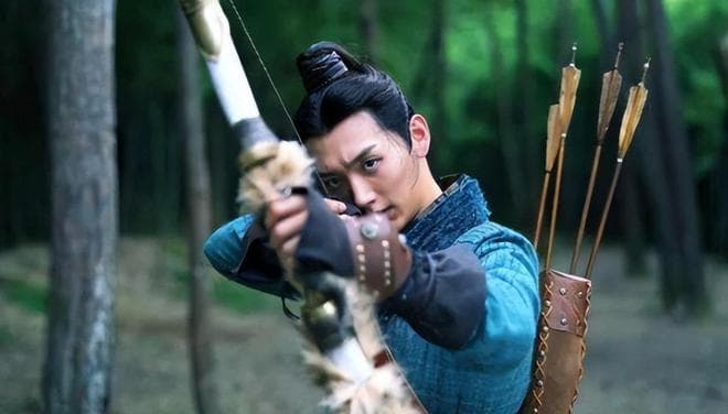 古人搭弓射箭易如反掌，为何现代能拉动弓箭的人不多呢？原来如此