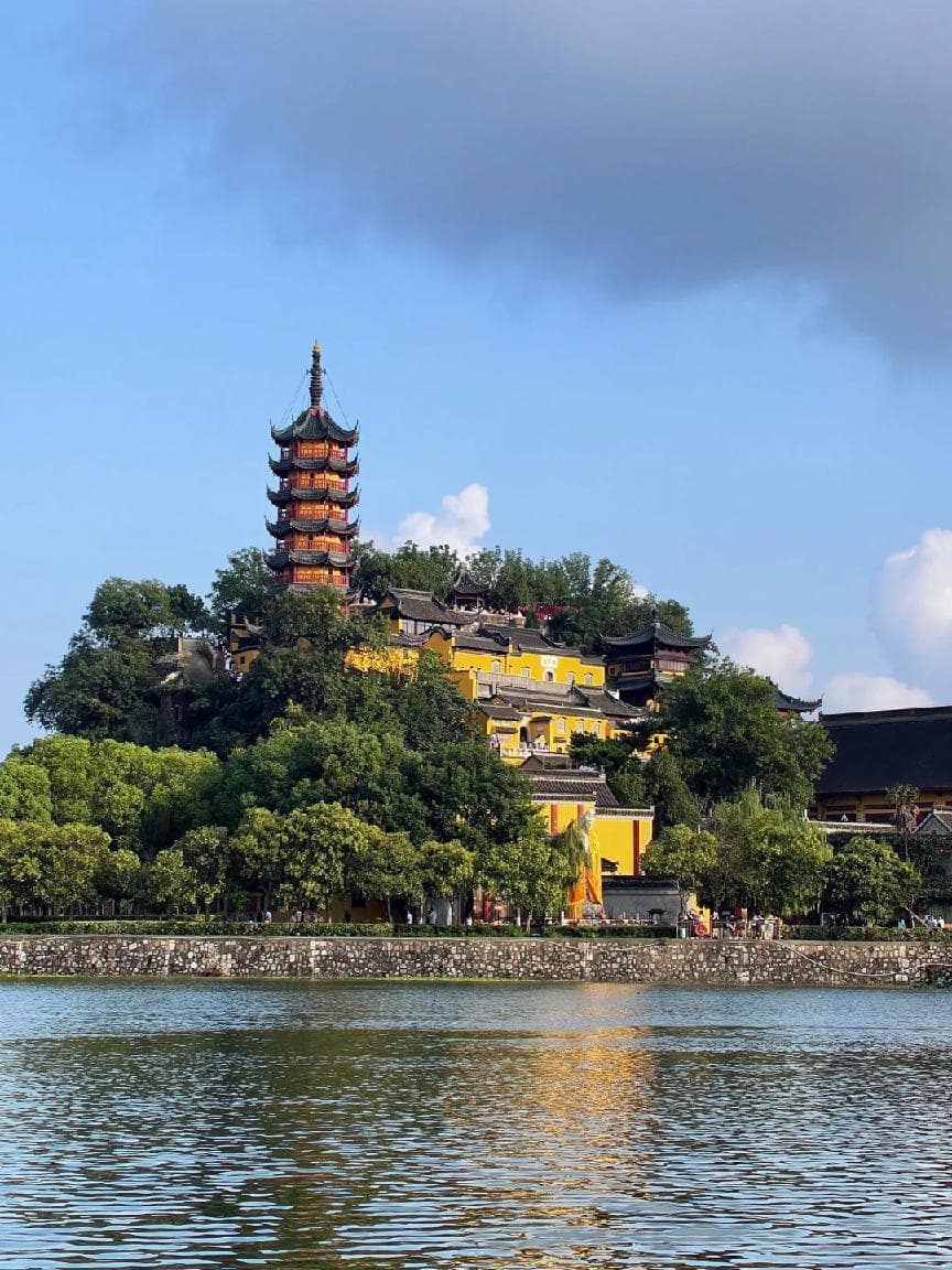 春风又绿江南岸，一天时间游遍镇江“三山一渡”