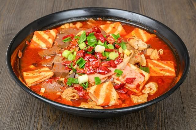 天热没胃口，大厨教你3种毛血旺家庭做法，麻辣鲜香，值得收藏