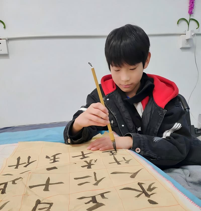 新时代好少年：李俊豪