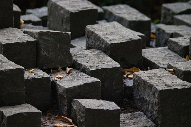 固态硬盘无法初始化？这份维修指南请收好