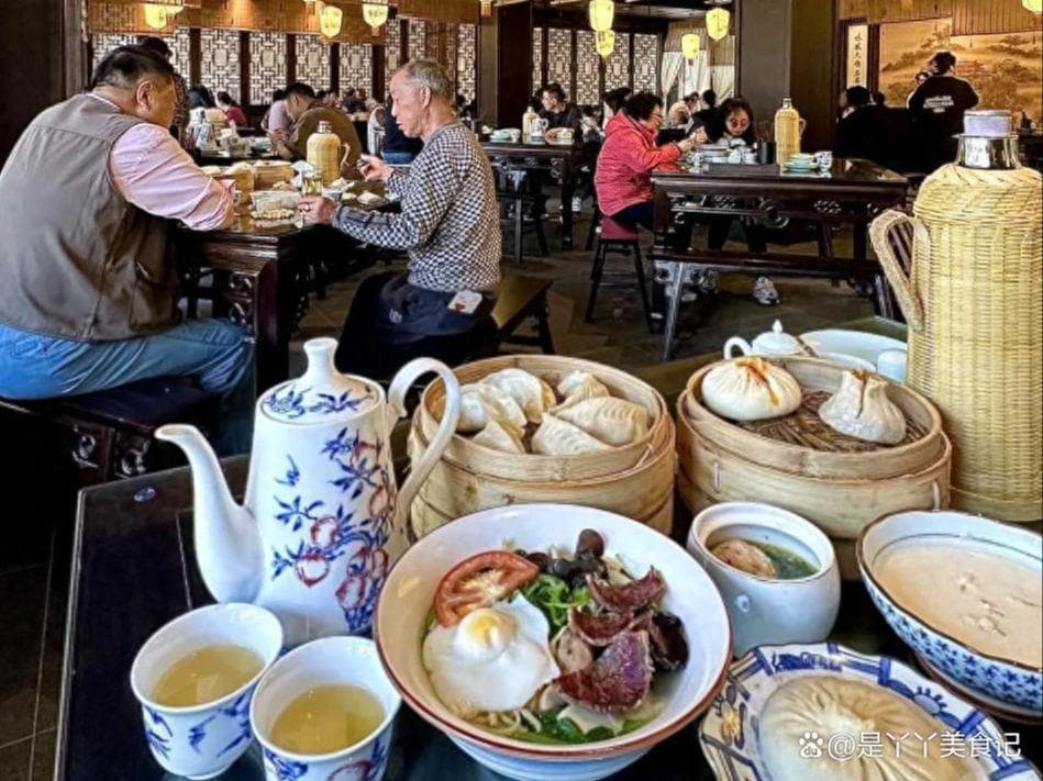 扬州早茶：四道茶点里的文化与生活智慧