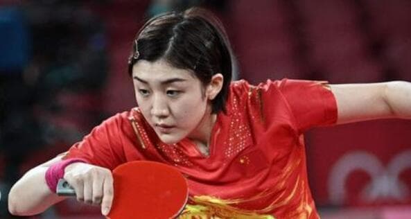 中国乒乓球女运动员：世界乒坛的佼佼者