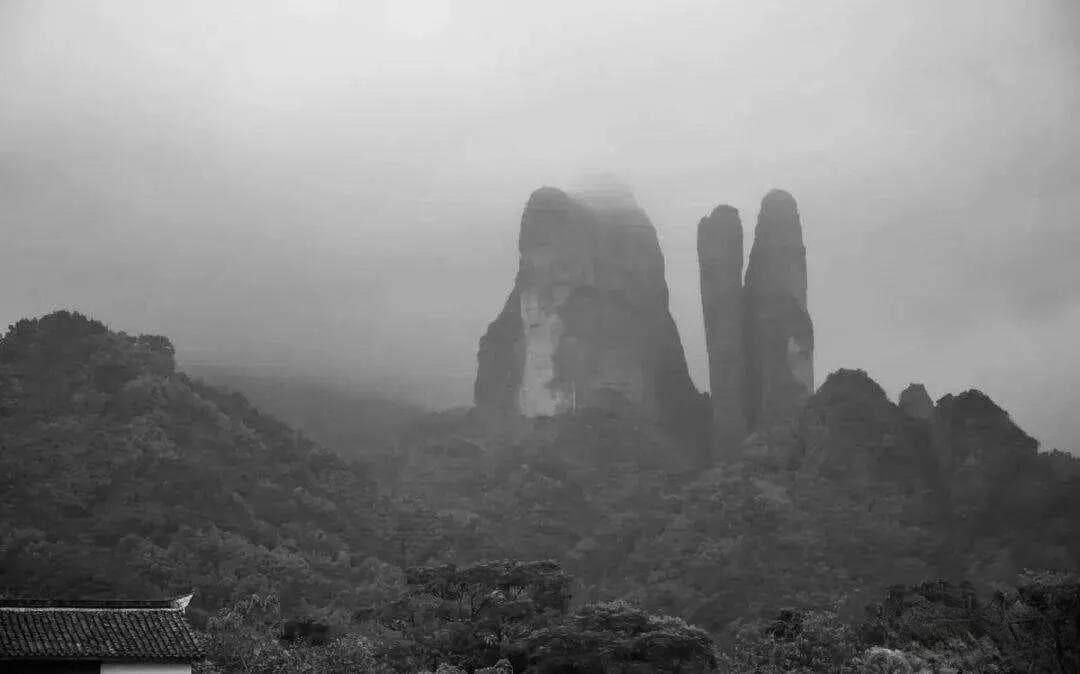 中国“难爬”的5座小众名山，尤其最后一座，99%的人没能登顶！
