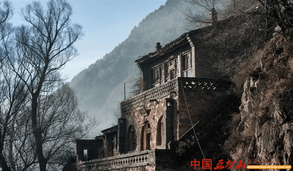 真容寺：五台山上的北魏古刹与红色印记