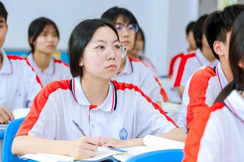 高中生如何有效提高英语写作能力？