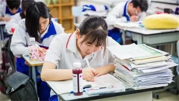 人文社科类专业详解：涵盖哪些专业？就业方向有哪些？