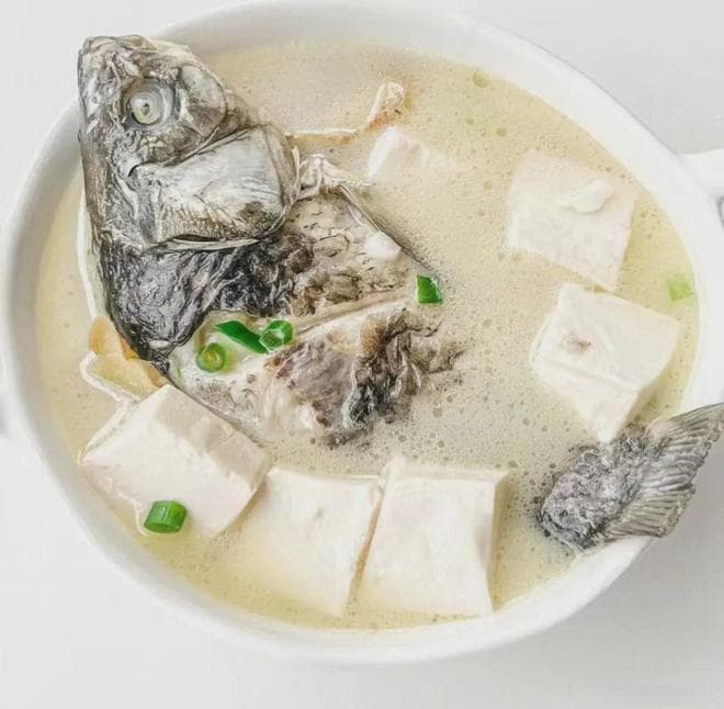 鲫鱼豆腐汤的家常做法