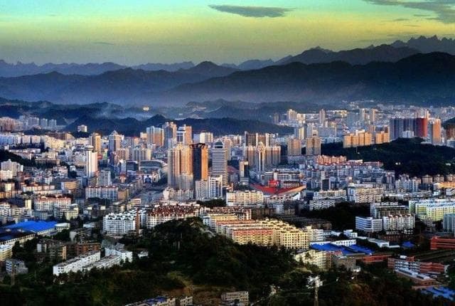 湖北十堰：汽车城、武当山、丹江水，三张世界级城市名片