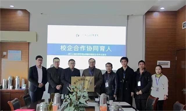 首考后留学：国际学生必备的生活与学术技能