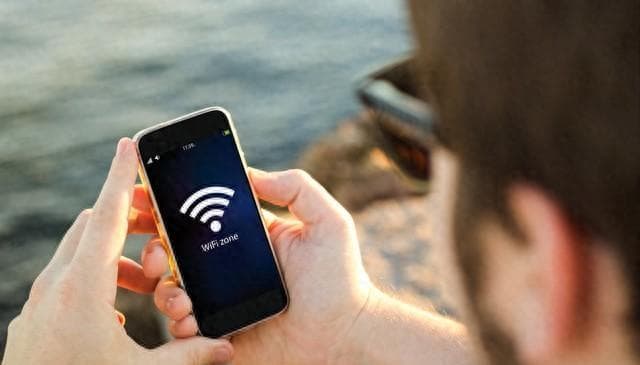 随身WiFi与手机热点全面对比：功能、成本与稳定性大不同