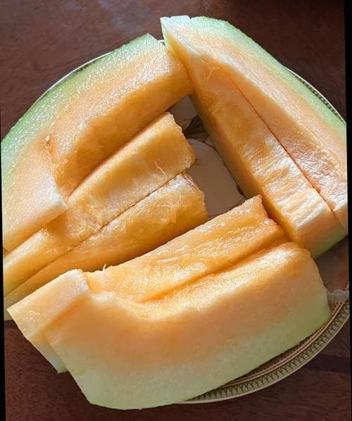 甜瓜苗期怎样管理长得粗壮？