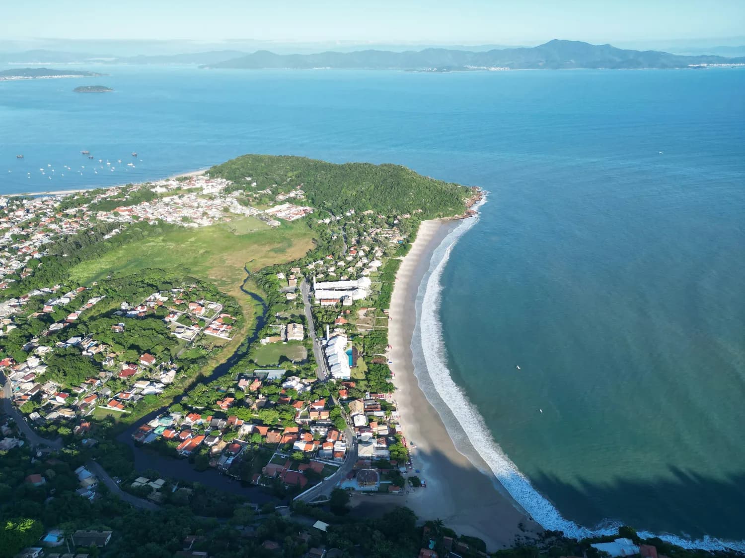 三亚旁的龙沐湾：日落温泉胜地，海岛度假全攻略