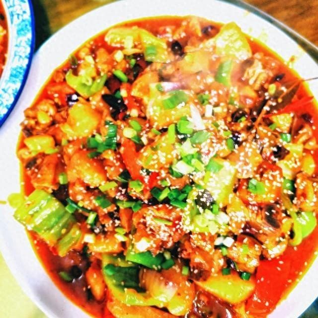 朔州美食：从应县凉粉到右玉熏鸡，品味塞北古城的舌尖记忆