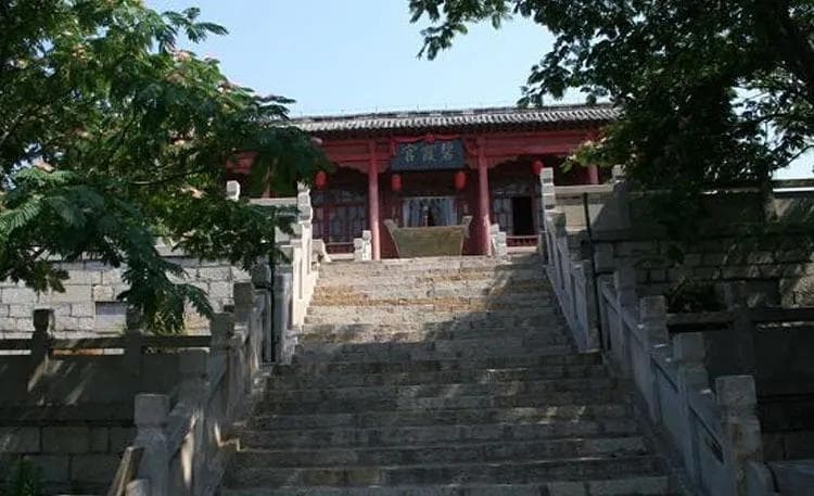 平阴少岱山碧霞宫：一座承载千年道教文化的圣地