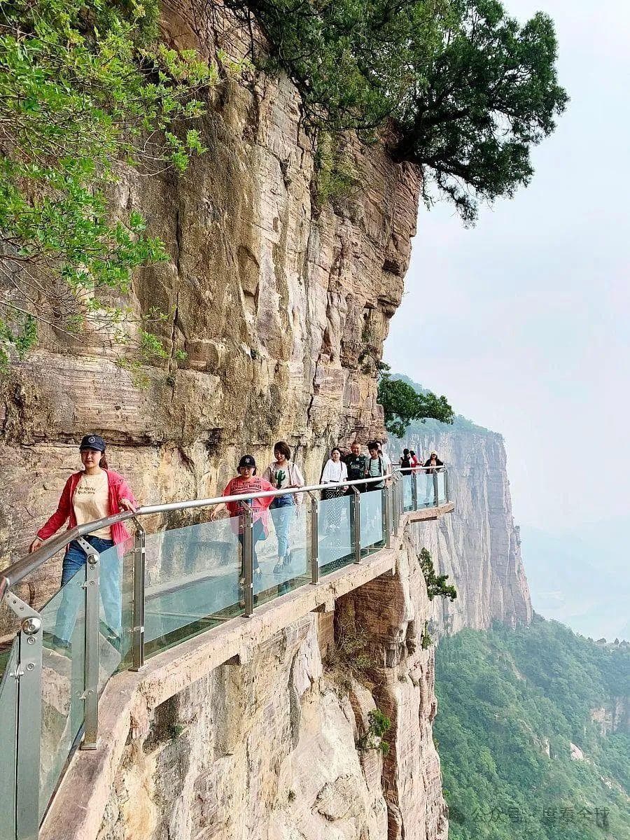 天界山在哪里？体验震撼太行风光，回龙景区带你登临天下第一铁顶