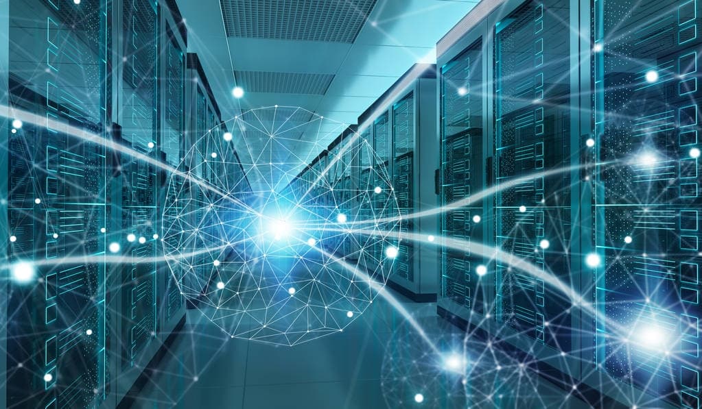面向 AI 应用的低损耗光纤连接