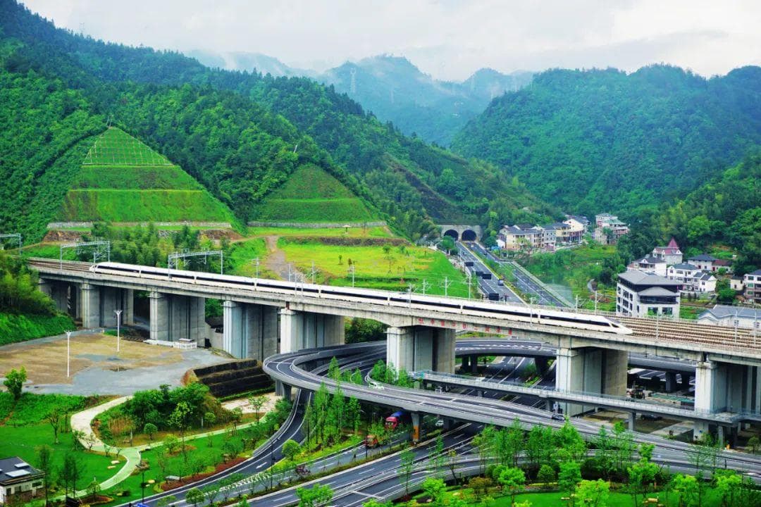 6条高铁线路可以使用！这样买票更便宜