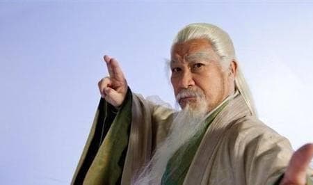 风清扬：剑气双修的华山派武学巅峰