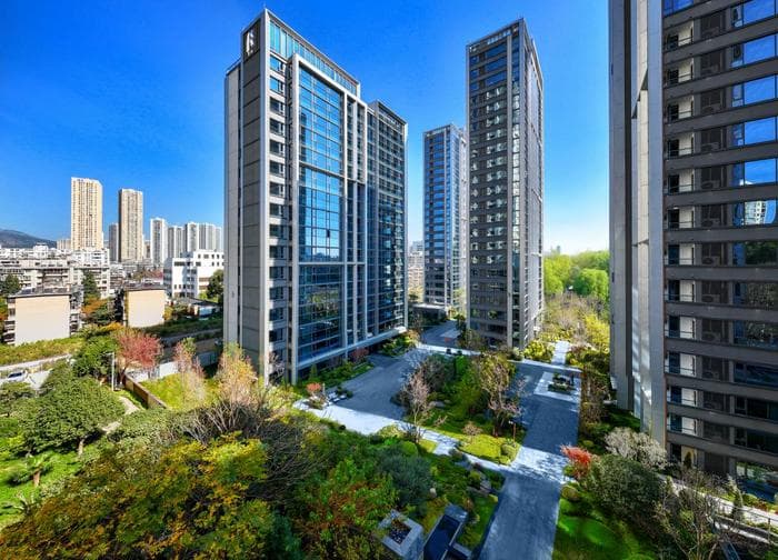 昆明楼市动态：上周供应上涨3成，均价下跌15%，少数学区房涨价约10%