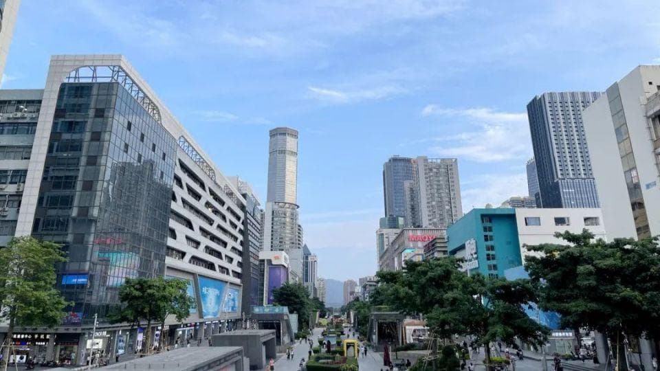 人民日报头版关注！深圳华强北的“一米柜”长“高”了